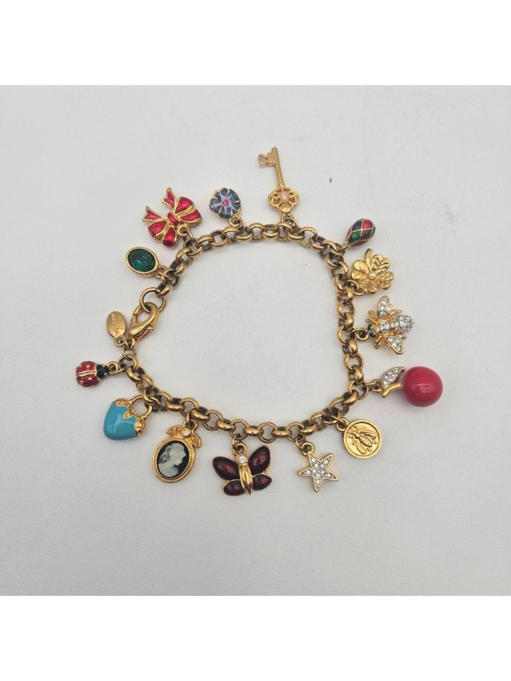 Joan Rivers All of My Favorite Things Gold Tone Enamel 14 Charms Charm Bracelet